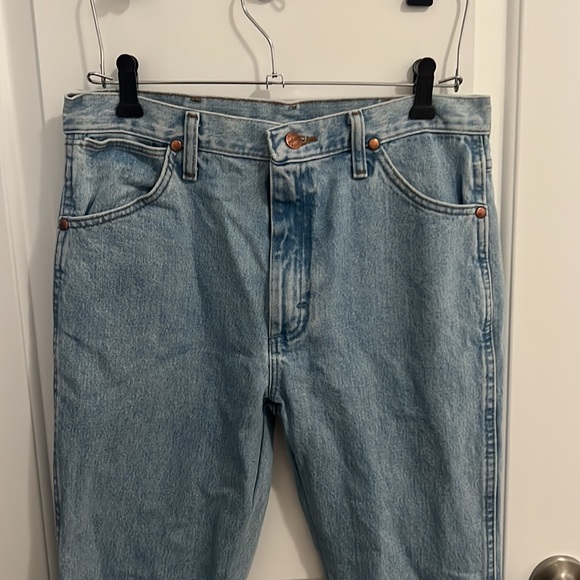 Wrangler light blue denim jeans - Picture 2 of 6